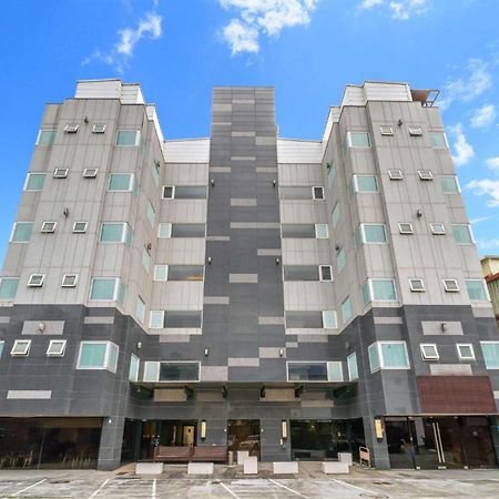F Hotel Jian 吉安郷 エクステリア 写真