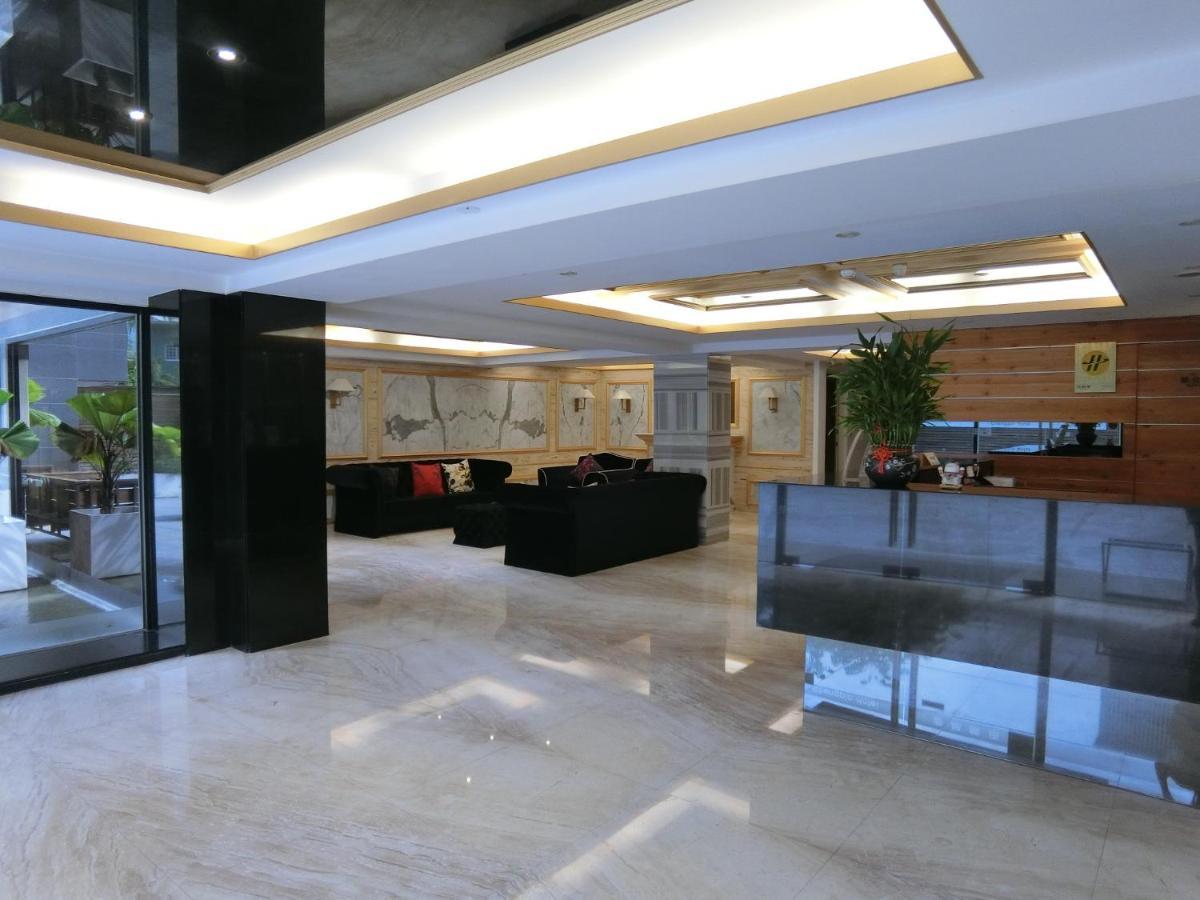 F Hotel Jian 吉安郷 エクステリア 写真