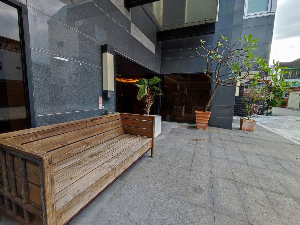 F Hotel Jian 吉安郷 エクステリア 写真