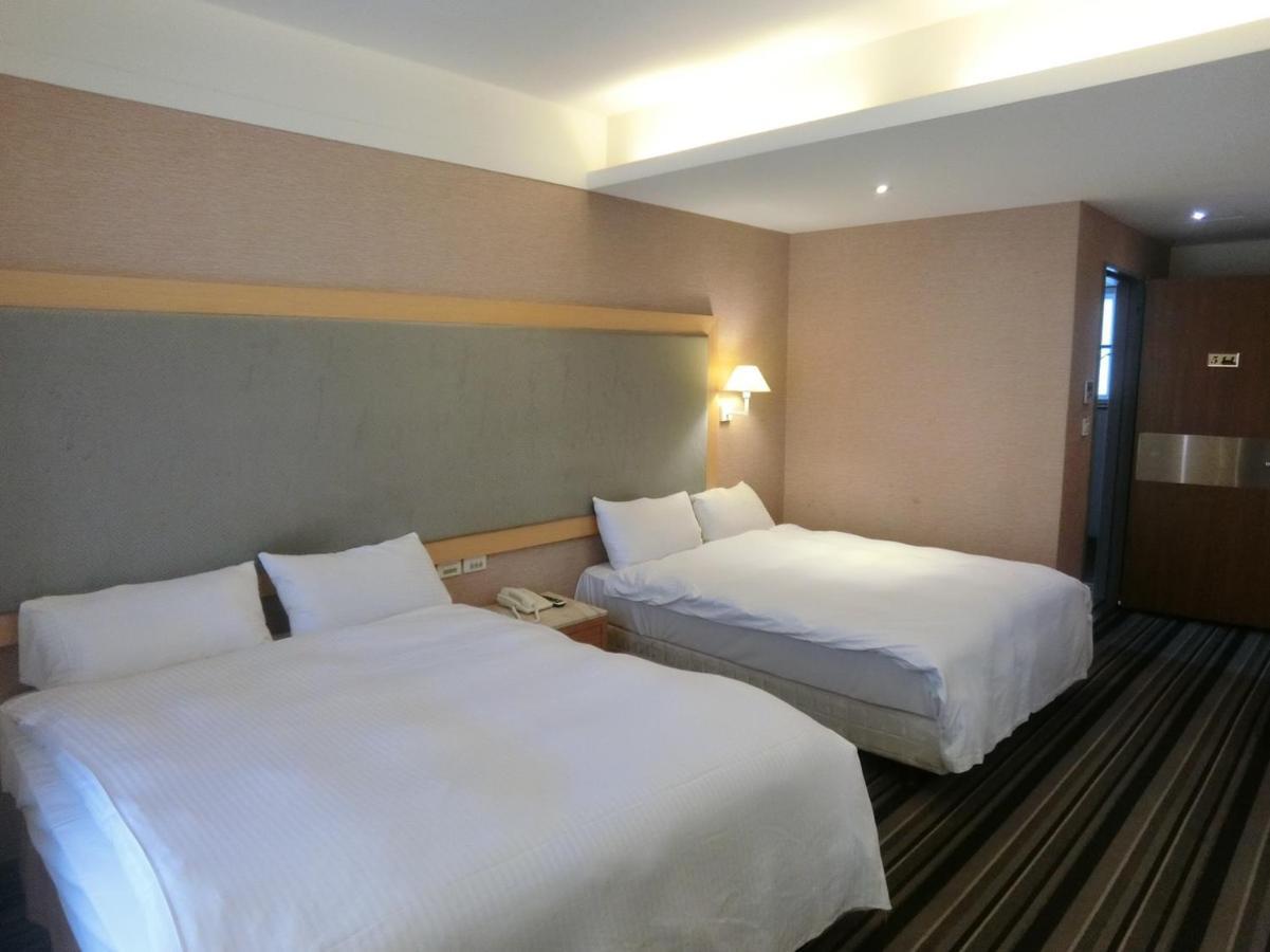 F Hotel Jian 吉安郷 エクステリア 写真
